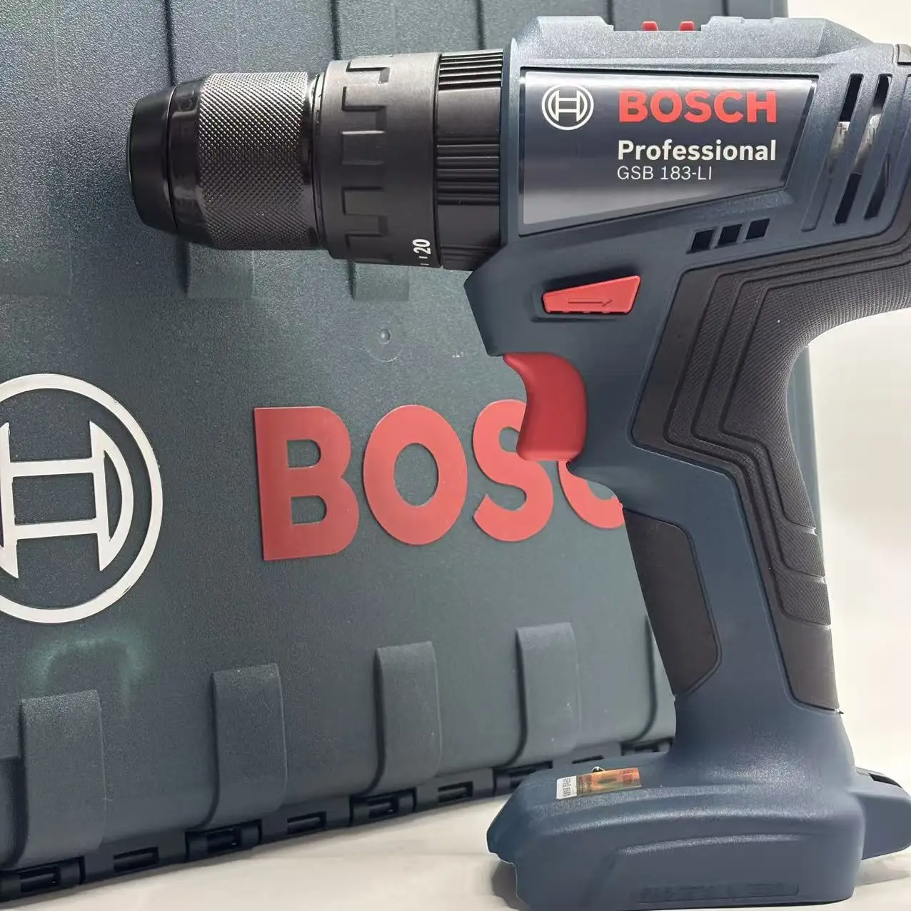 Perceuse à percussion sans fil - Bosch Drill Gsb 18V avis et prix